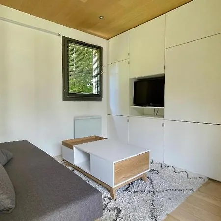 Apartment Renove Avec Terrasse Sud Idealement Situe Combloux