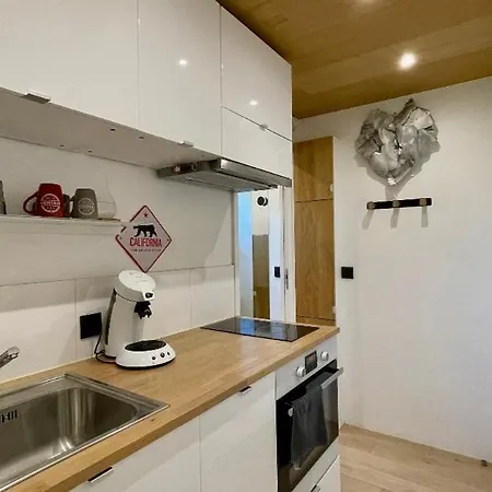 Apartment Renove Avec Terrasse Sud Idealement Situe Combloux